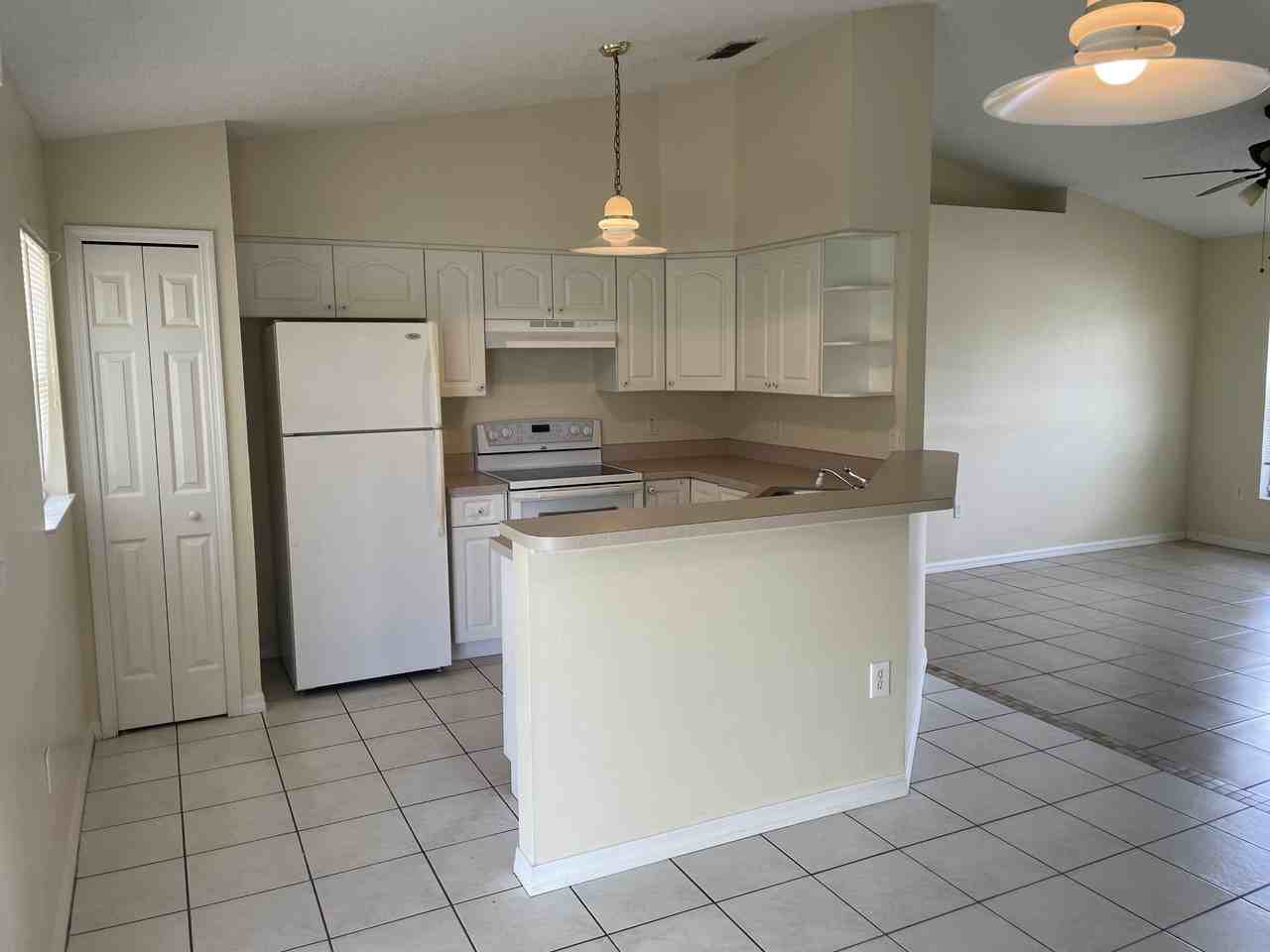 3049 Mandeville St #1 - Photo 7 of 20