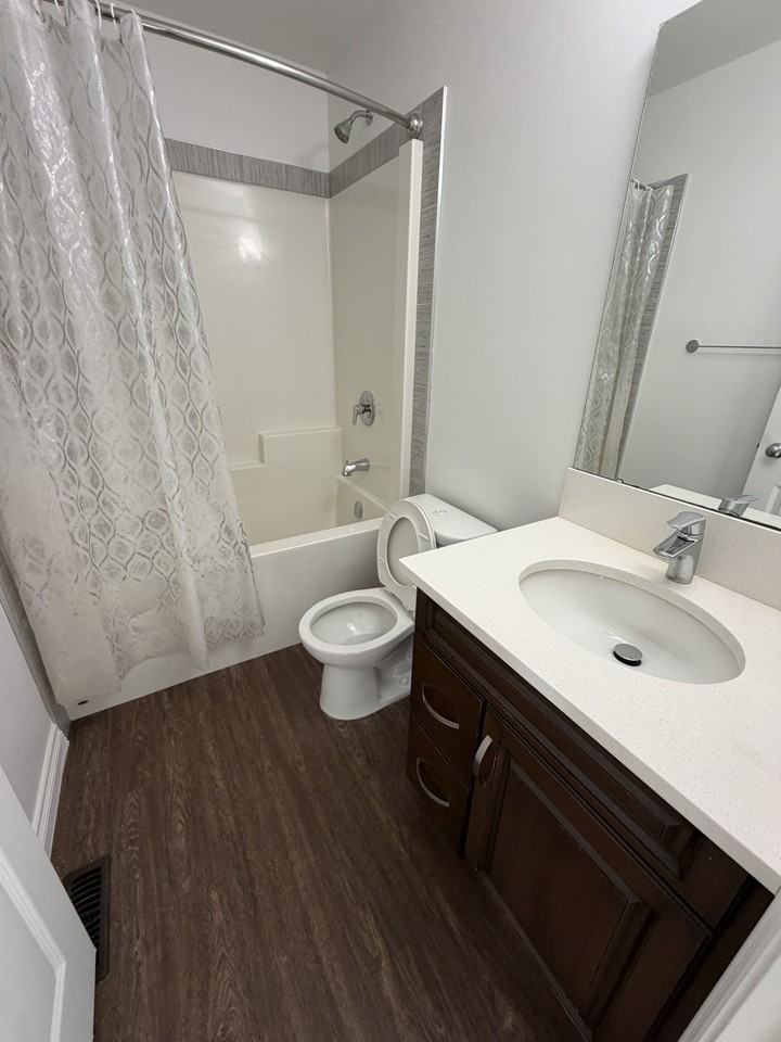 4300 James Hill Rd - Photo 5 of 10