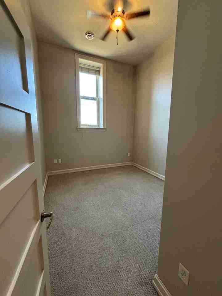 1521 Tower Ave #105 - Photo 5 of 10