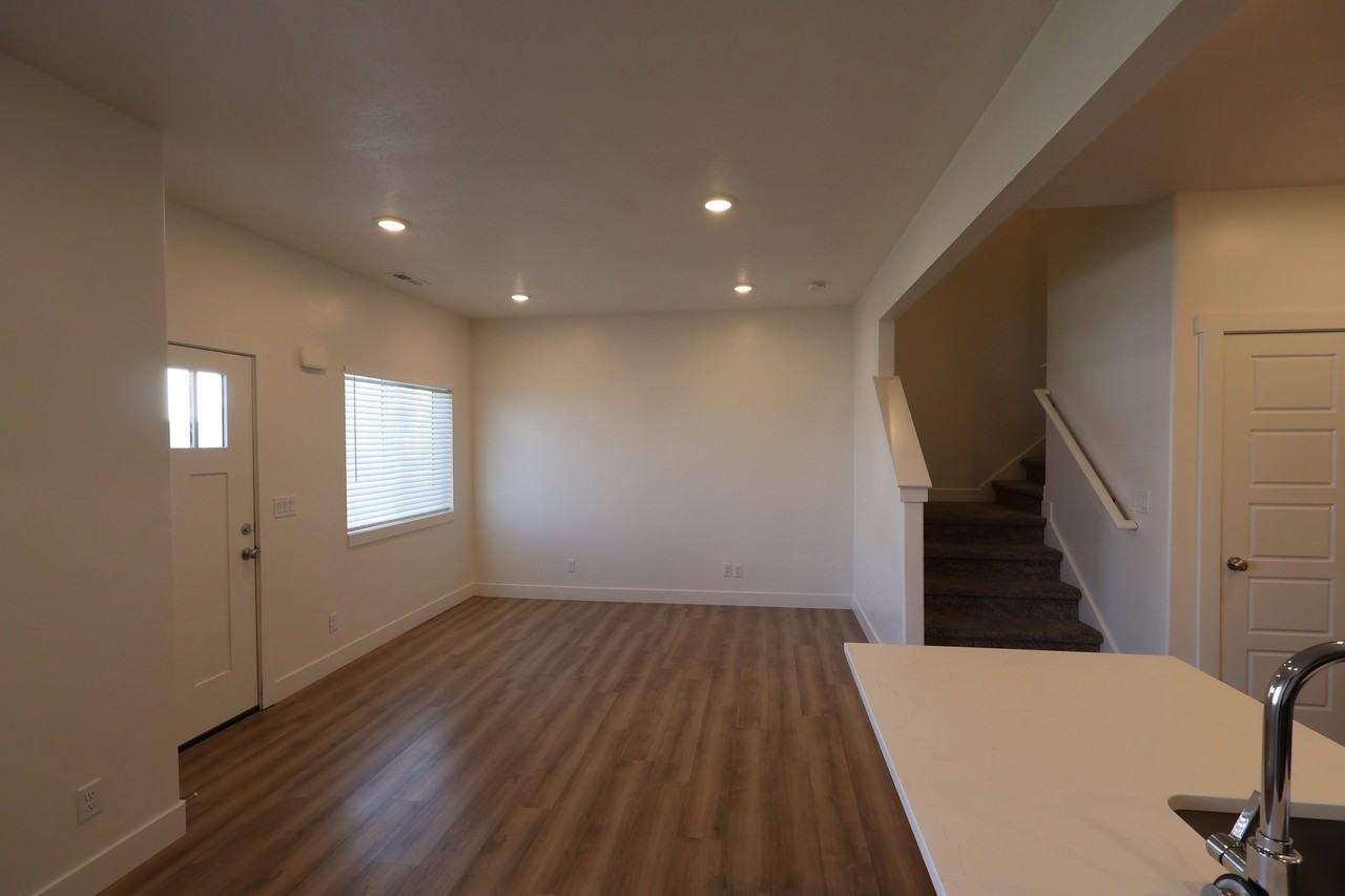 51 W 440 N #1 - Photo 7 of 24