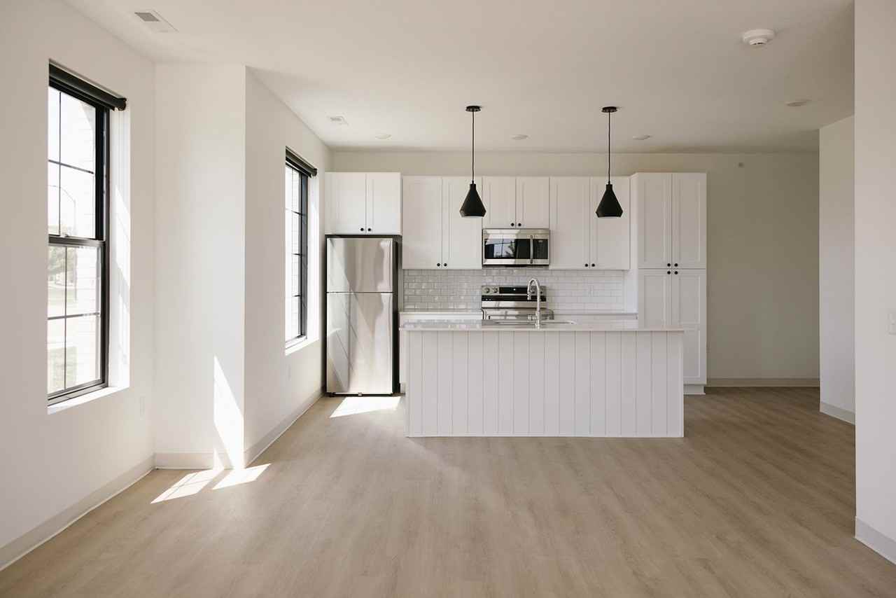 District Flats - Photo 6 of 12