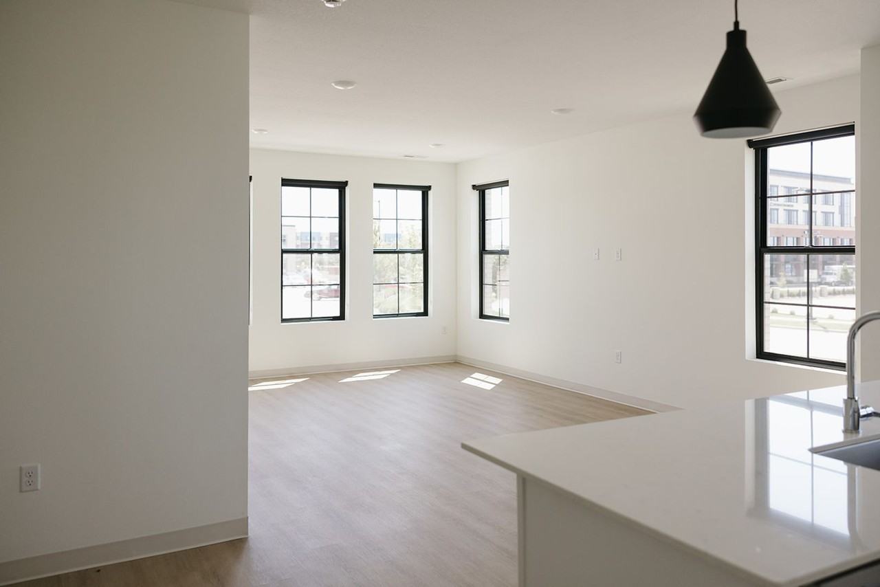 District Flats - Photo 7 of 12