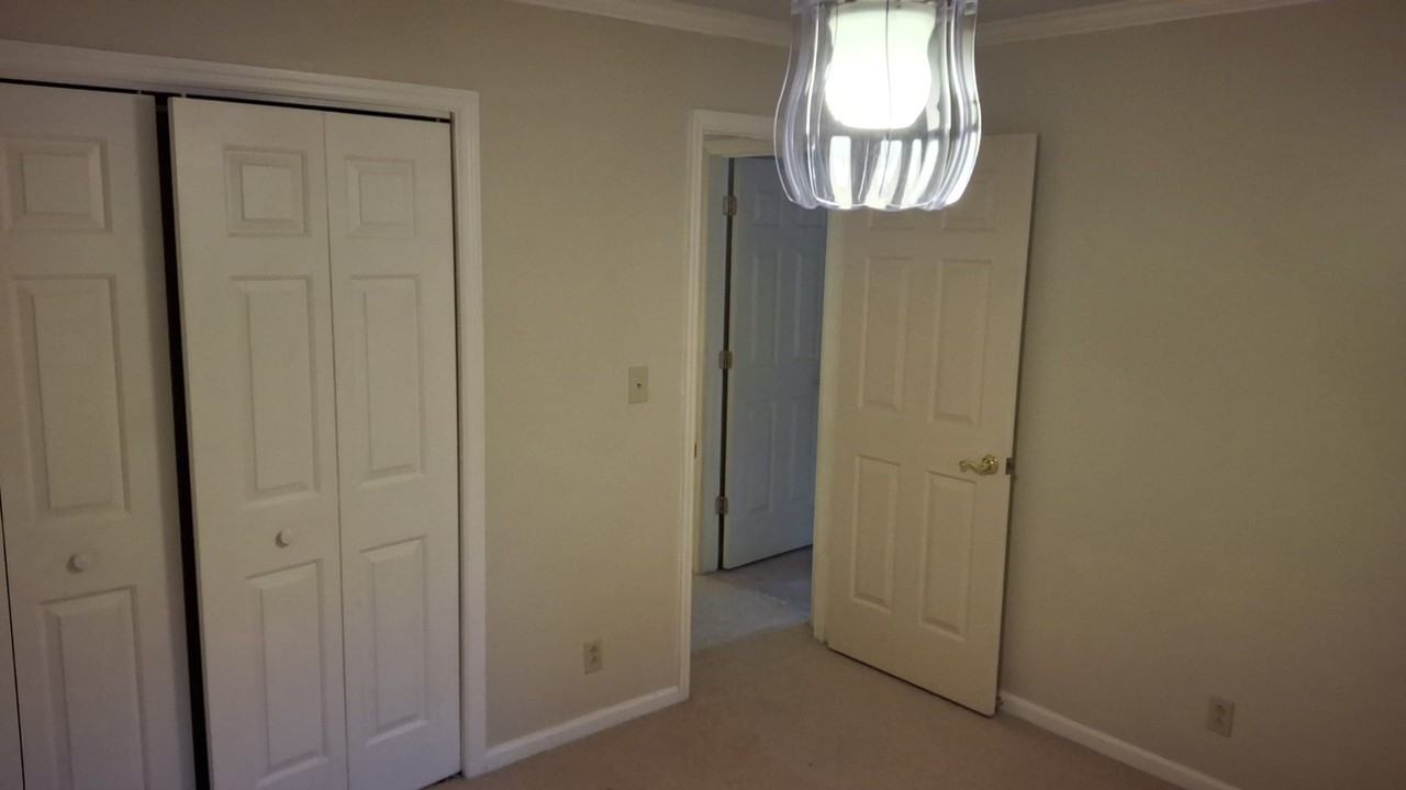 108 Steele Dr #1 - Photo 7 of 23
