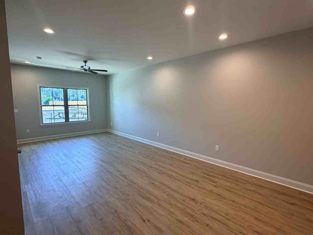 203 S Goodman St #3 - Photo 6 of 22
