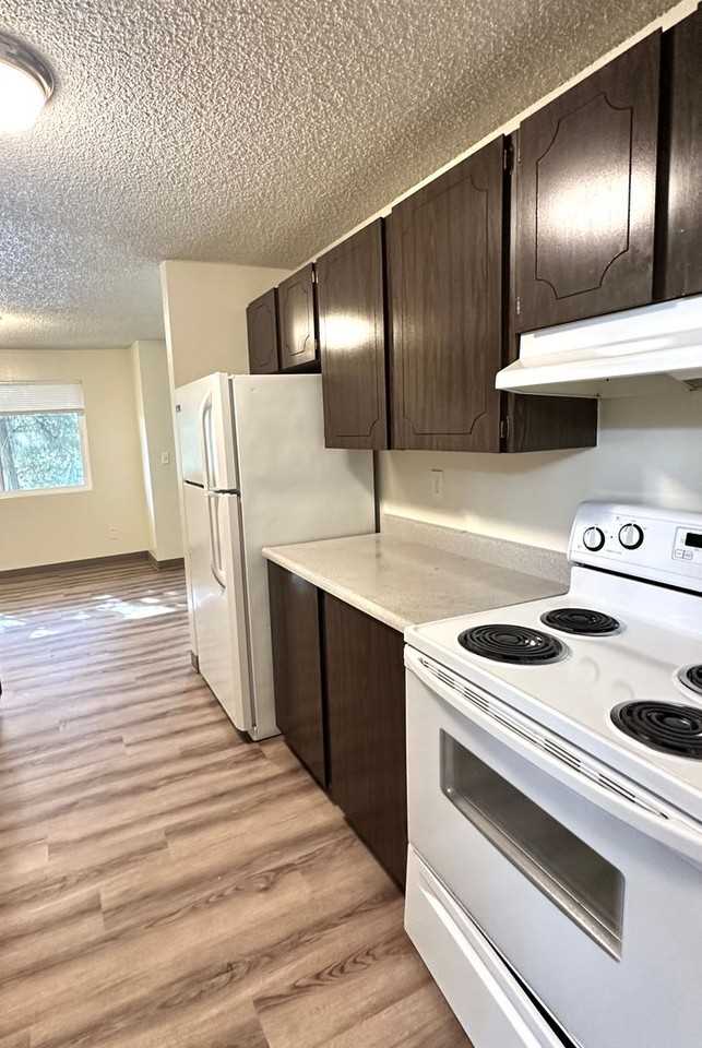 Boulder Park Apartments - Photo 4 of 50