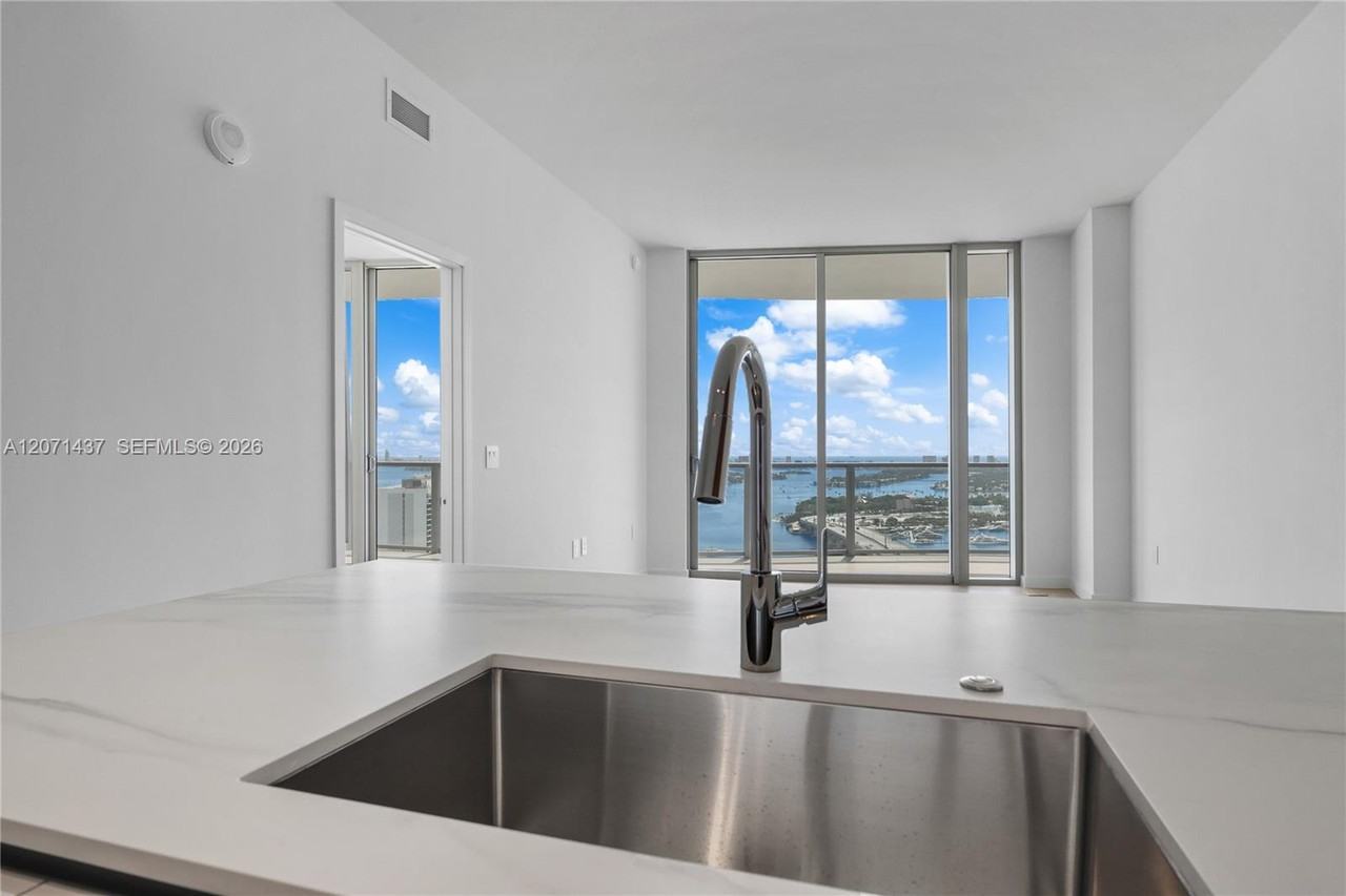 NE 15th St & Biscayne Blvd - Photo 3 of 21