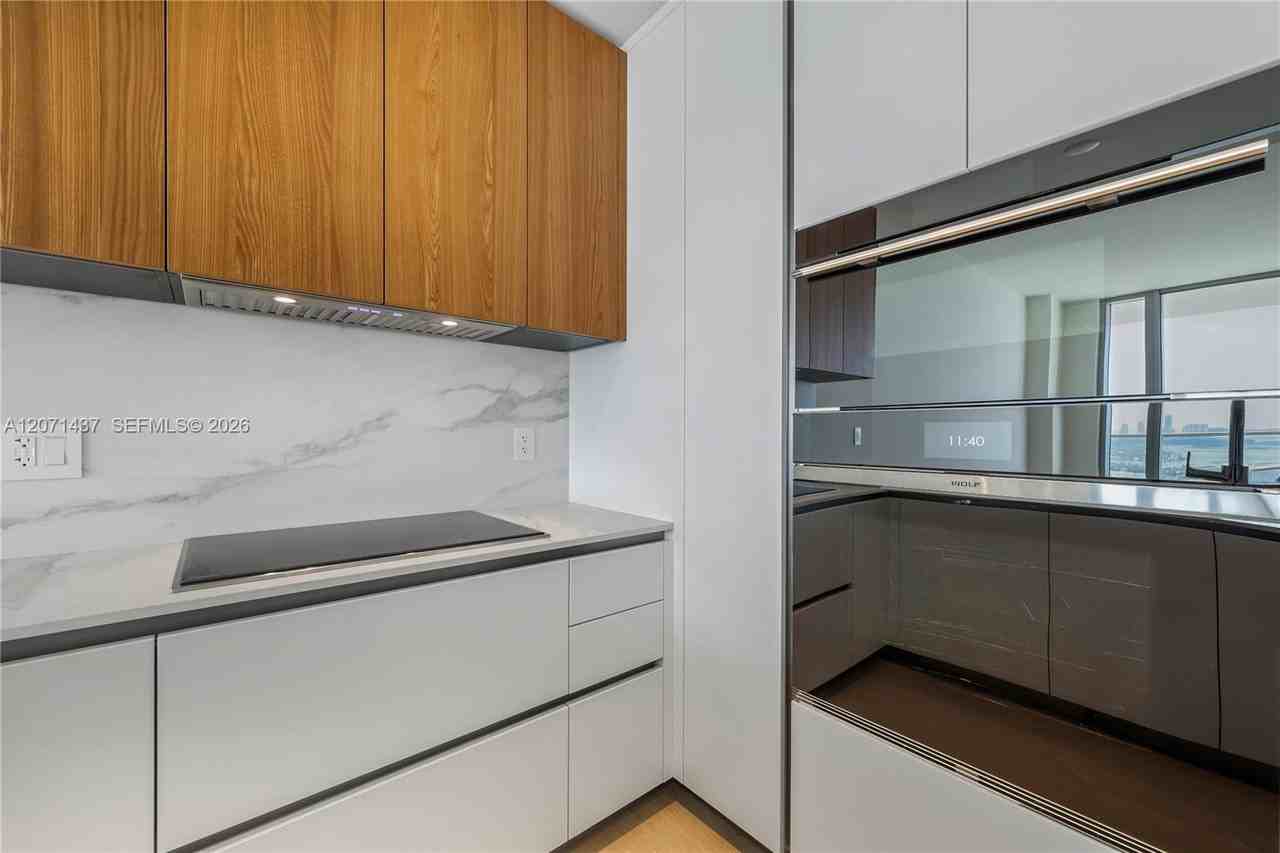 NE 15th St & Biscayne Blvd - Photo 6 of 21