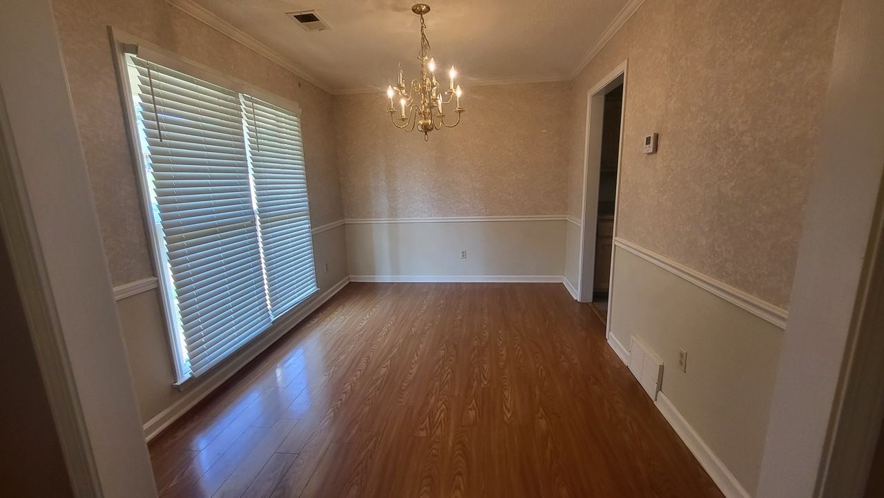 9246 Chalkwell Avenue1 #1 - Photo 5 of 27