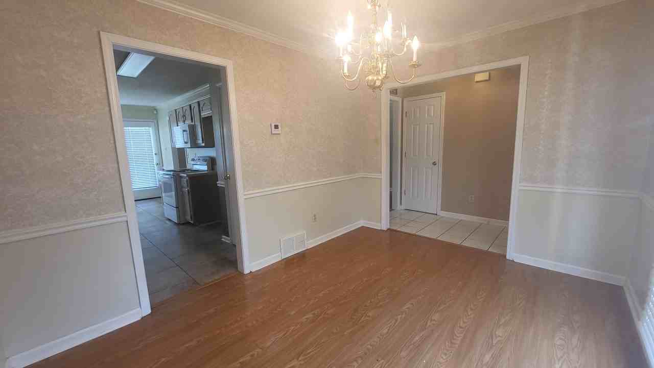 9246 Chalkwell Avenue1 #1 - Photo 6 of 27