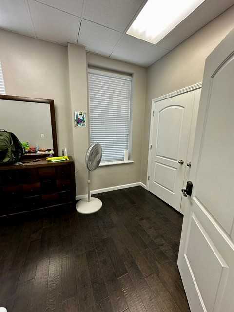 113 School St #B - Photo 5 of 10