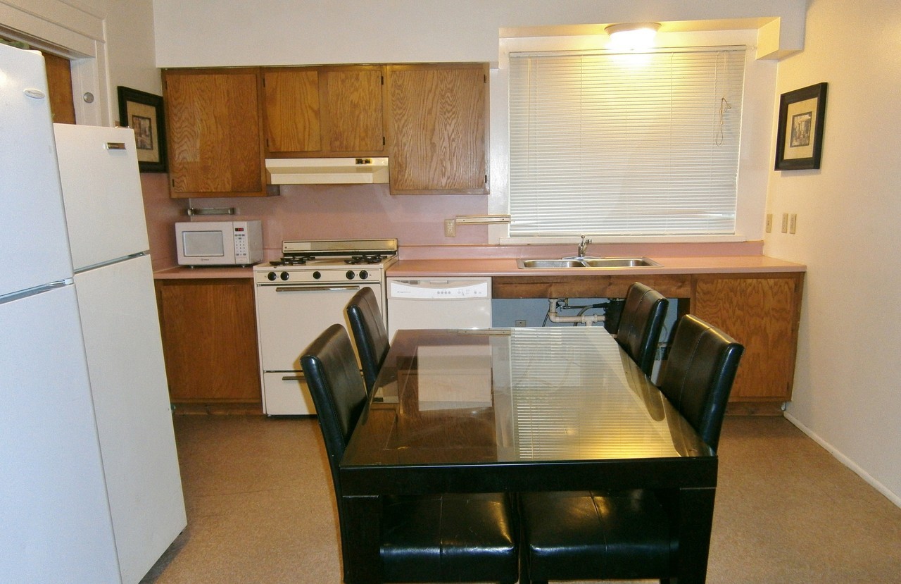205 Williams St #2 - Photo 4 of 10