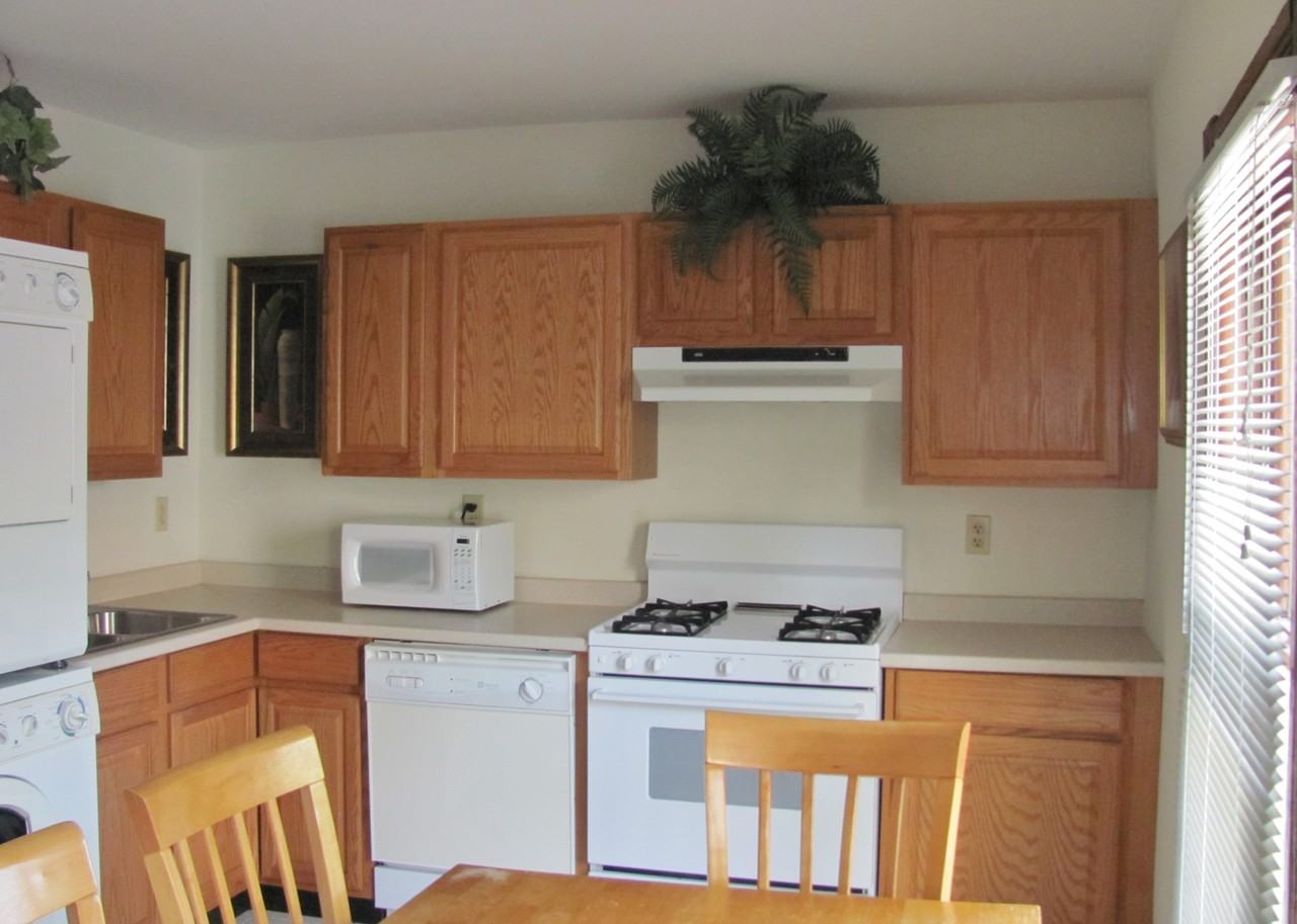 207 Williams St #2 - Photo 5 of 13