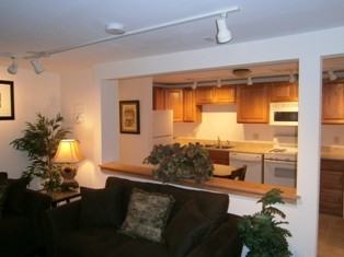 210 Williams St #1 - Photo 4 of 11