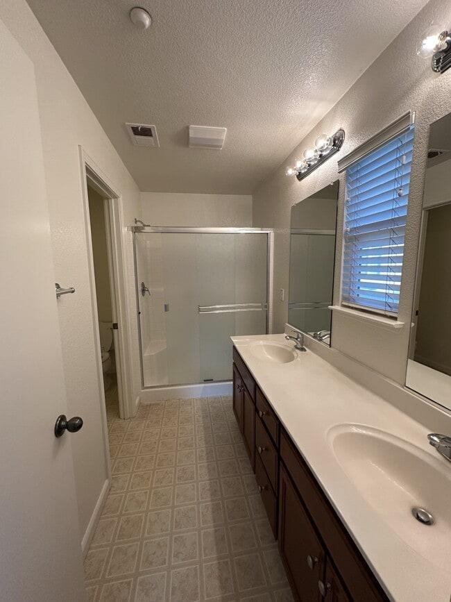4389 N Walnut Rd - Photo 4 of 14