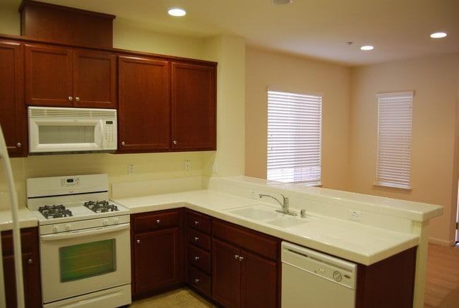 4389 N Walnut Rd - Photo 6 of 14