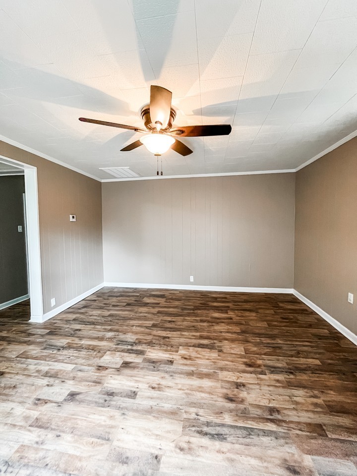 303 E Ripley Ave #1 - Photo 3 of 7