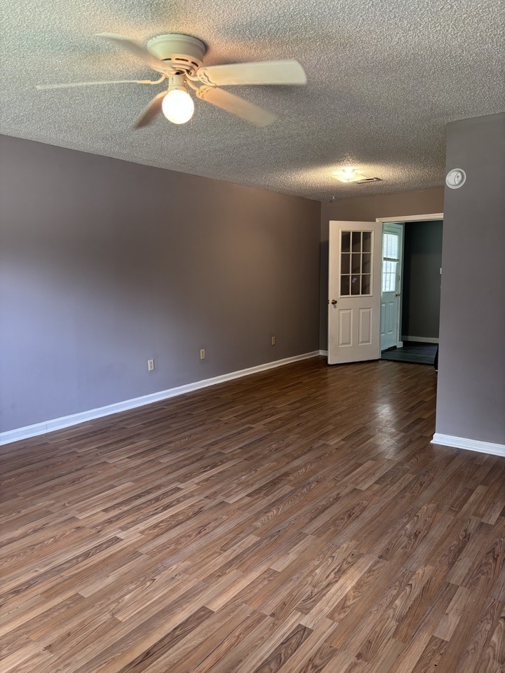 283 Adkins Cir #1 - Photo 2 of 12