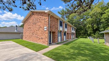 featured image of 14743 Central Woods Ave