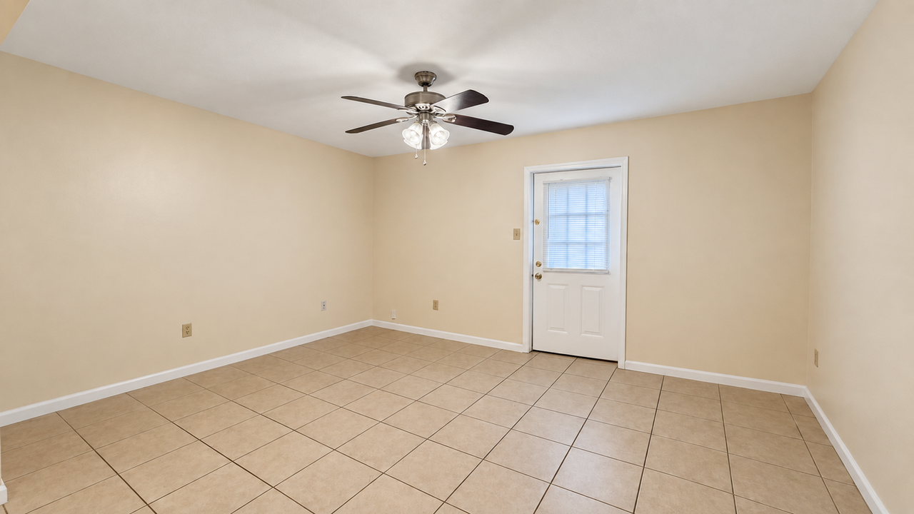 14743 Central Woods Ave - Photo 6 of 10