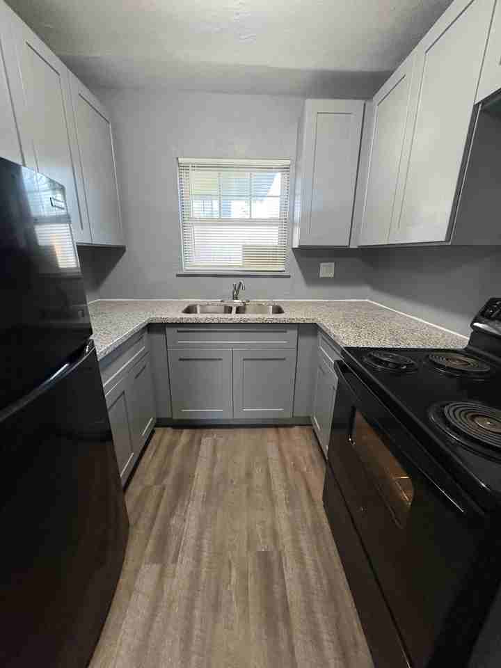 9315 Oak Knoll Ln #1 - Photo 2 of 10