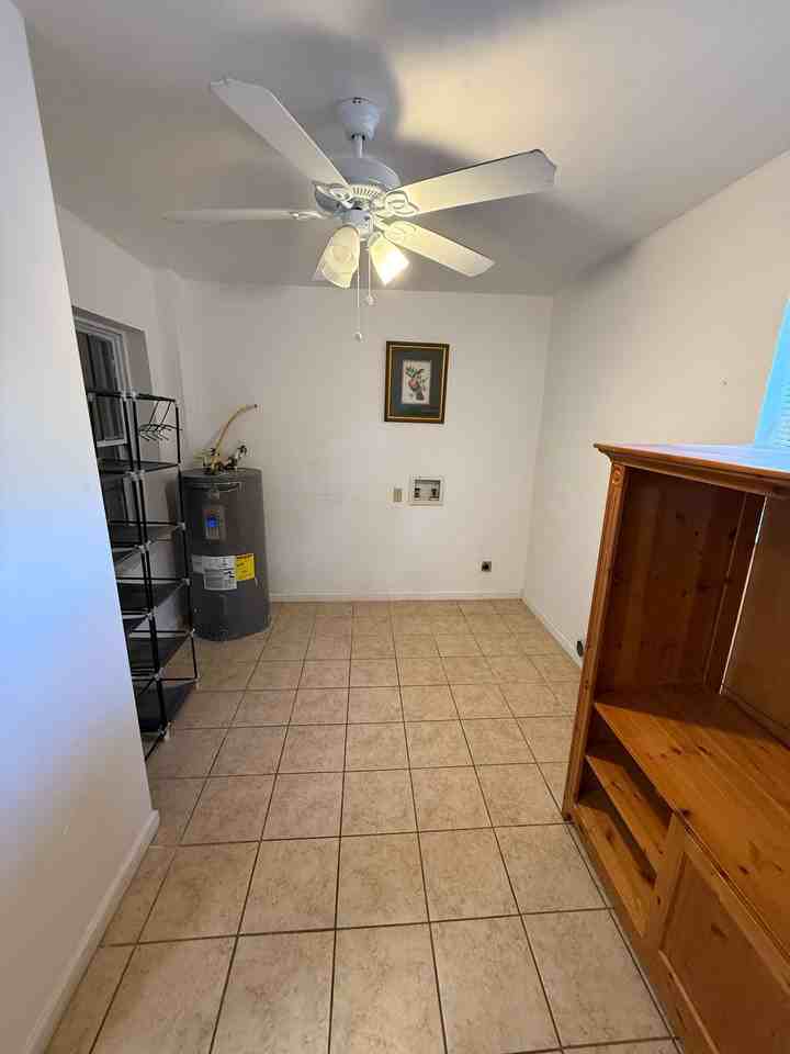 2490 Cate St #2490 - Photo 6 of 10