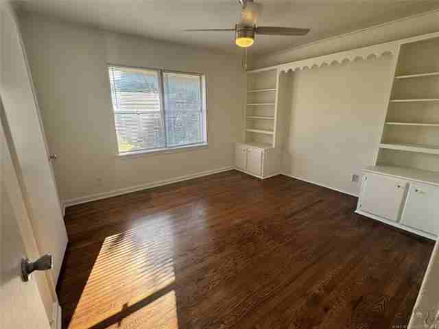 2743 E 3rd St #1 - Photo 4 of 11