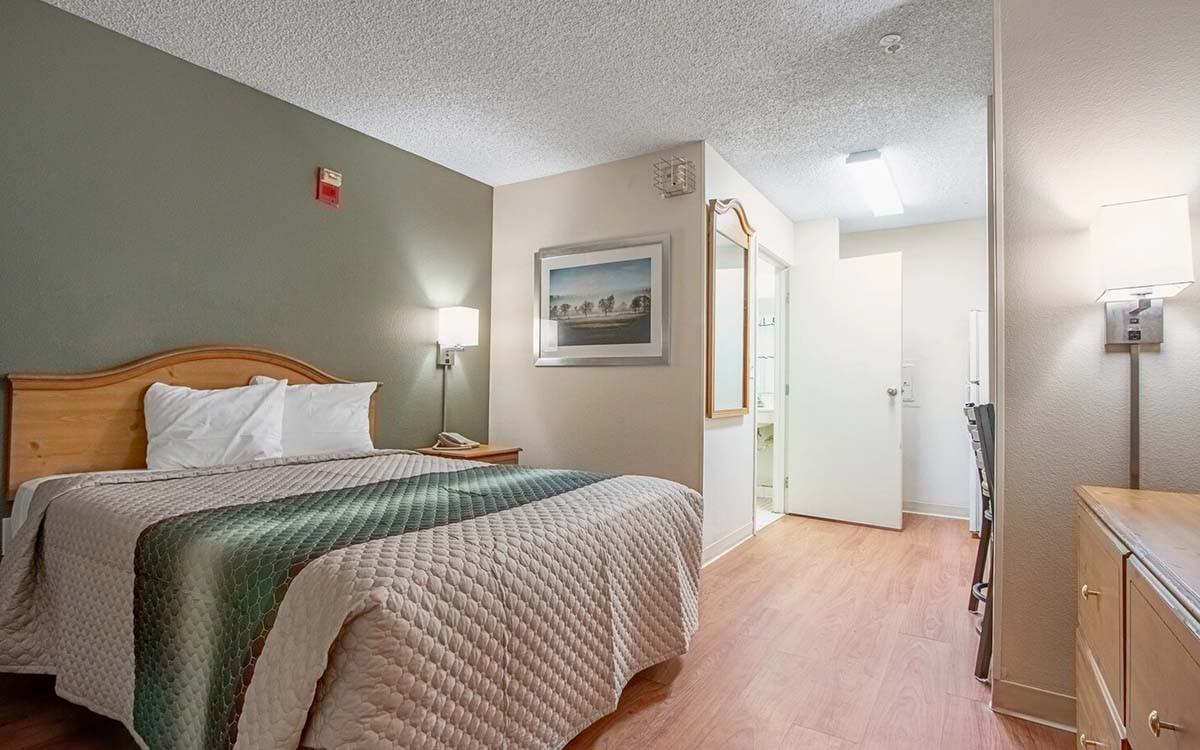 Emerald Suites Dunlap - Photo 4 of 28