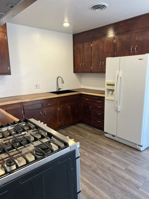 202 Mesa St #1 - Photo 7 of 10