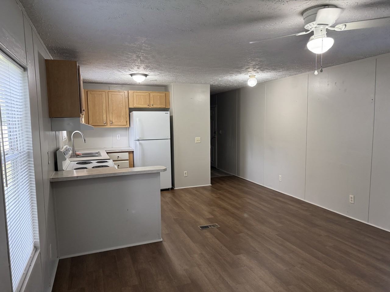 120 Pecan St #1 - Photo 4 of 18