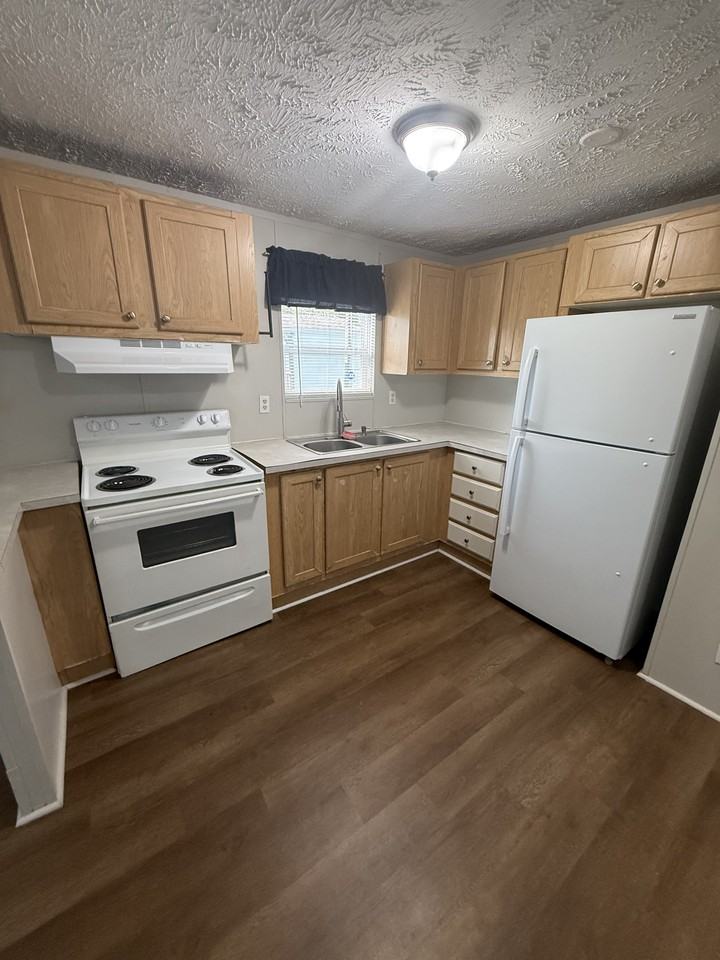 120 Pecan St #1 - Photo 5 of 18