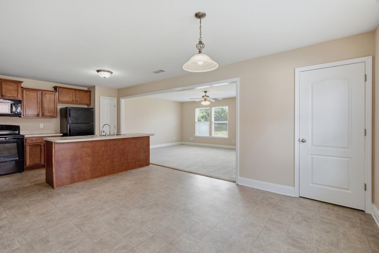 4249 Aurora Cir #1 - Photo 3 of 10