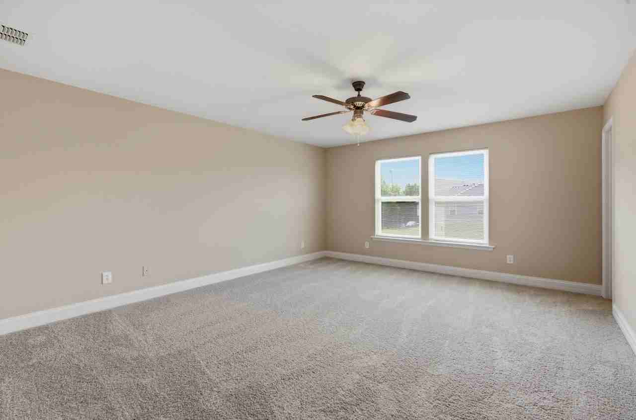 4249 Aurora Cir #1 - Photo 5 of 10