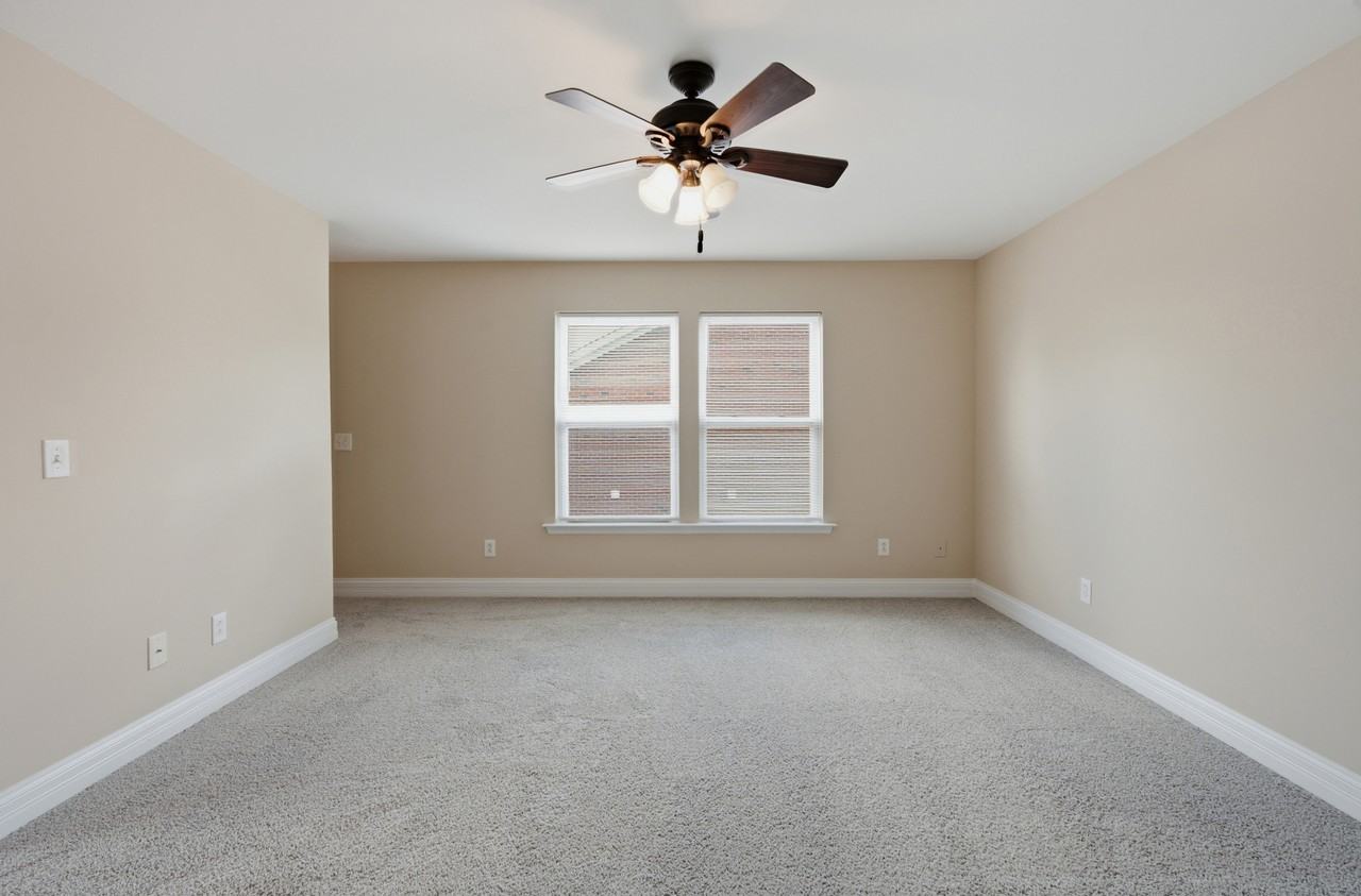 4249 Aurora Cir #1 - Photo 6 of 10