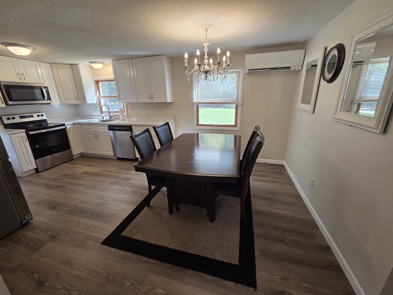 9 Applewood Ln #1 - Photo 4 of 17