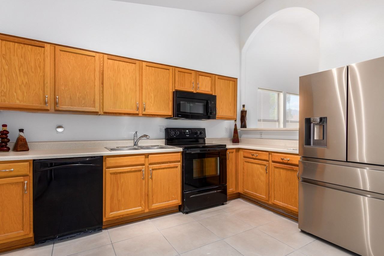 8845 E Rainier Dr #1 - Photo 6 of 25