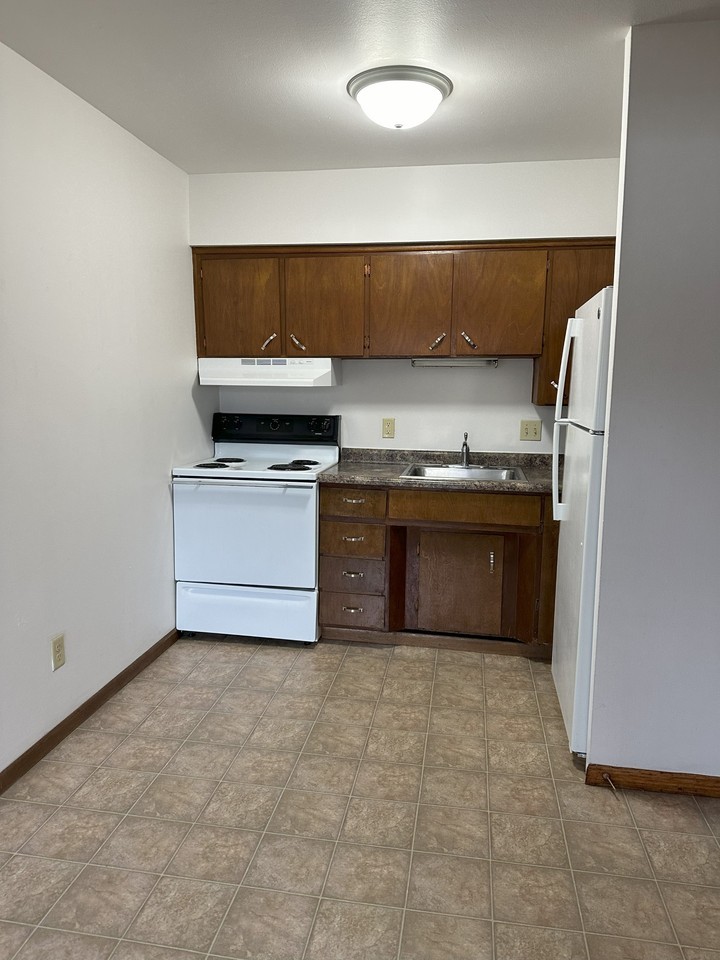 321 Cedar Crest Dr #7 - Photo 2 of 28