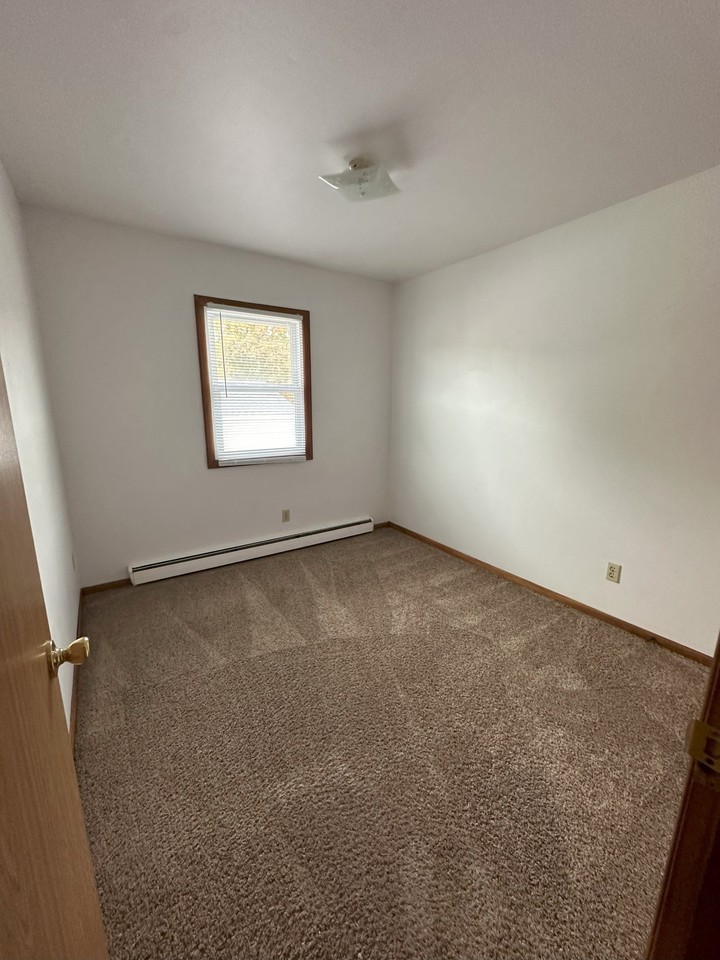 321 Cedar Crest Dr #7 - Photo 4 of 28