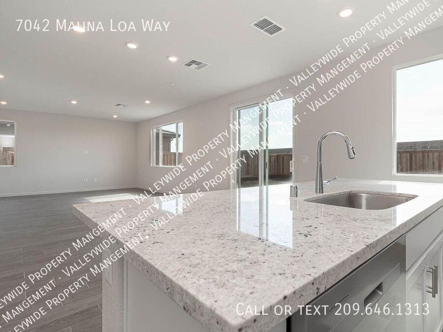 7042 Mauna Loa Way #1 - Photo 5 of 50