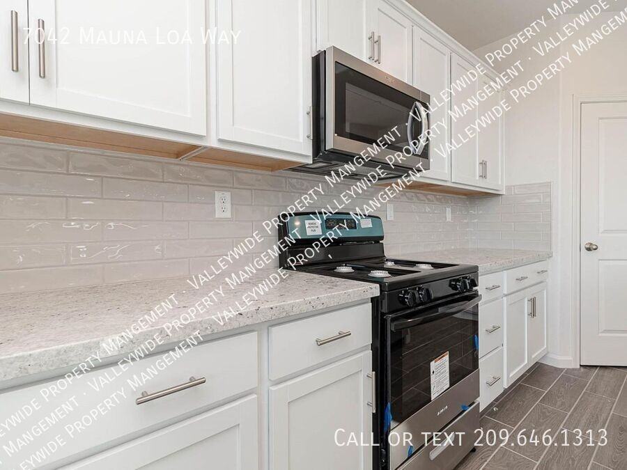 7042 Mauna Loa Way #1 - Photo 6 of 50