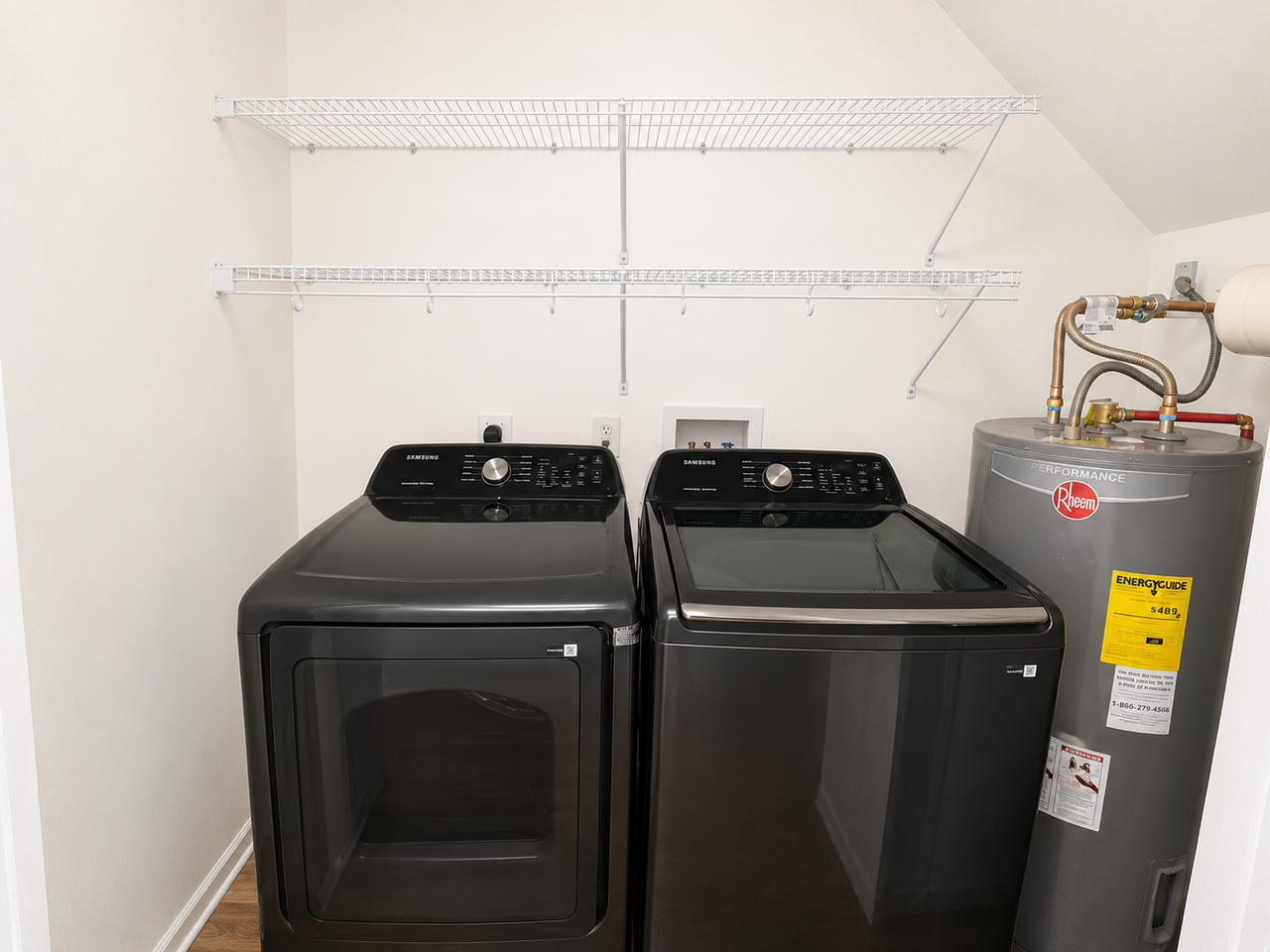 504 Lowndes Hill Rd #1 - Photo 5 of 15
