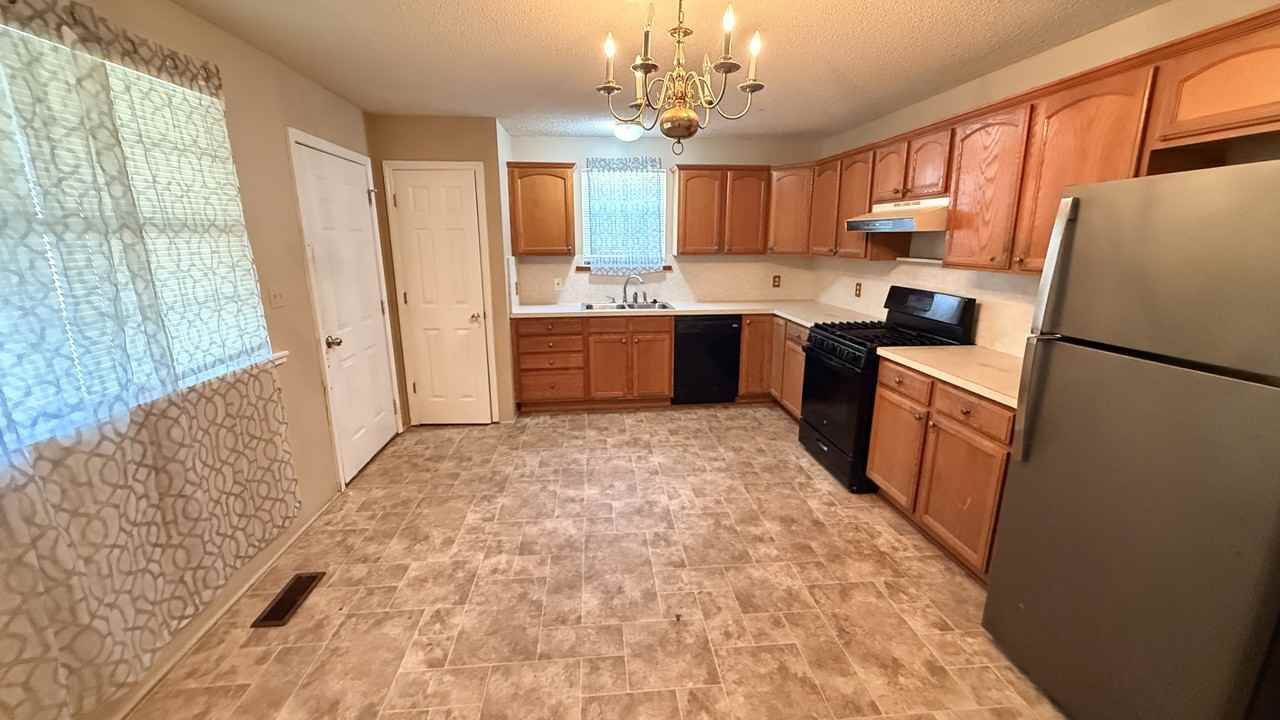 400 Pratt Hwy #1 - Photo 2 of 8