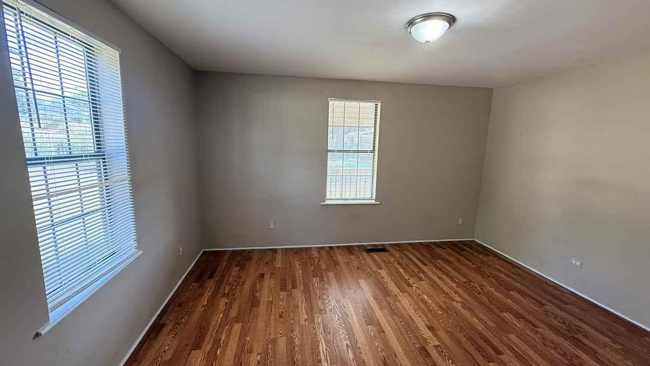 400 Pratt Hwy #1 - Photo 4 of 8