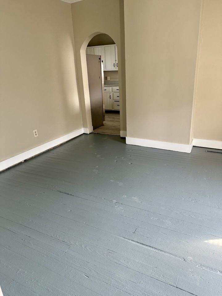 415 E Euclid Ave #1 - Photo 2 of 8