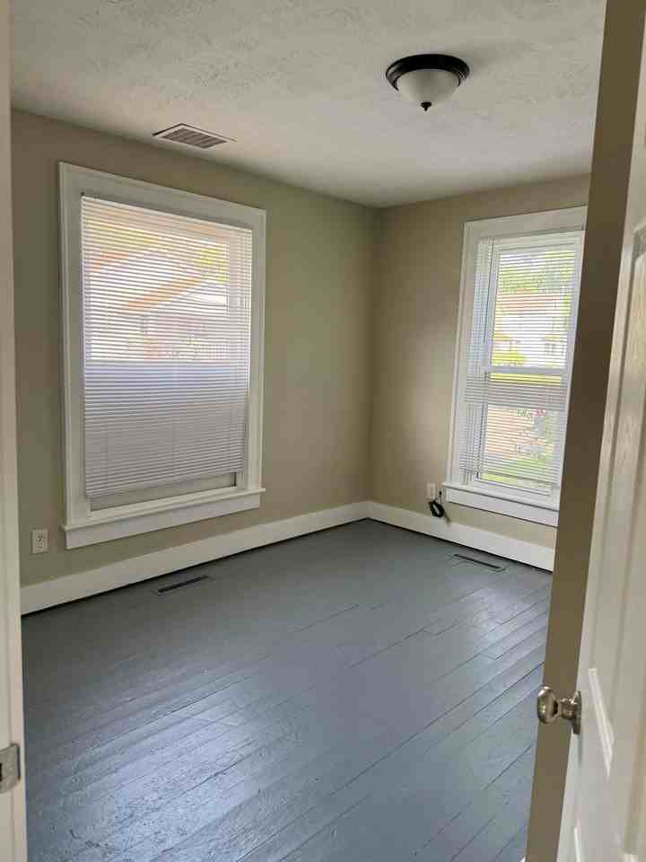 415 E Euclid Ave #1 - Photo 4 of 8