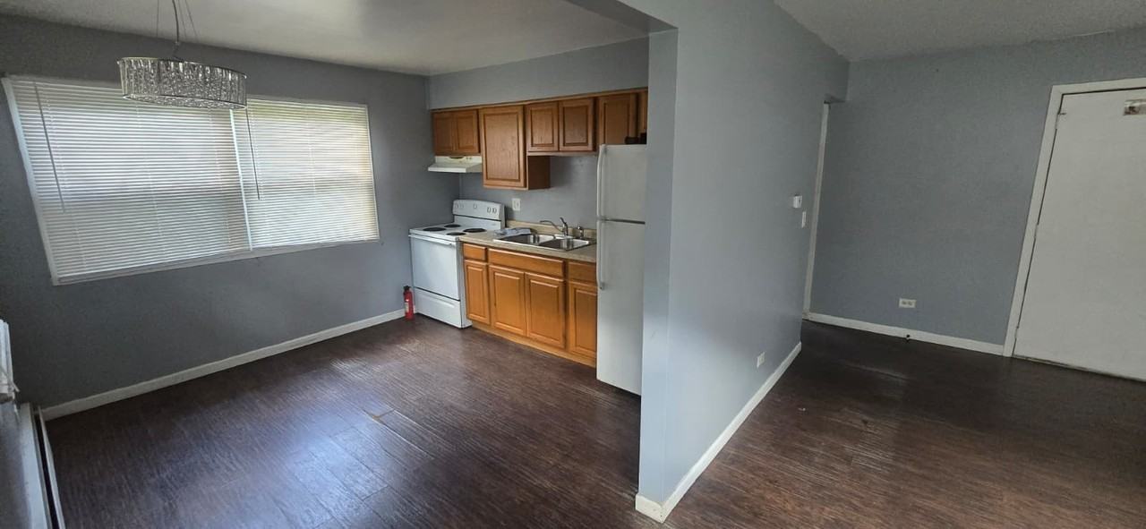 11 S Whispering Hills Dr #1 - Photo 6 of 10