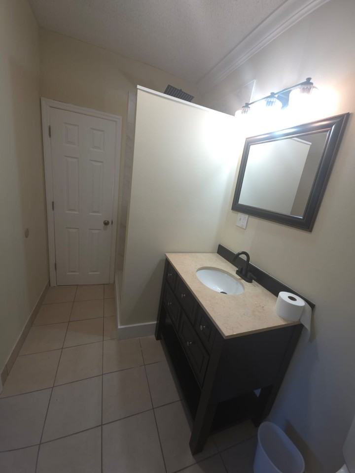 1501 Meadowlark St #1 - Photo 7 of 11