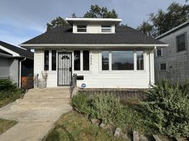 featured image of 3905 Madison St #1