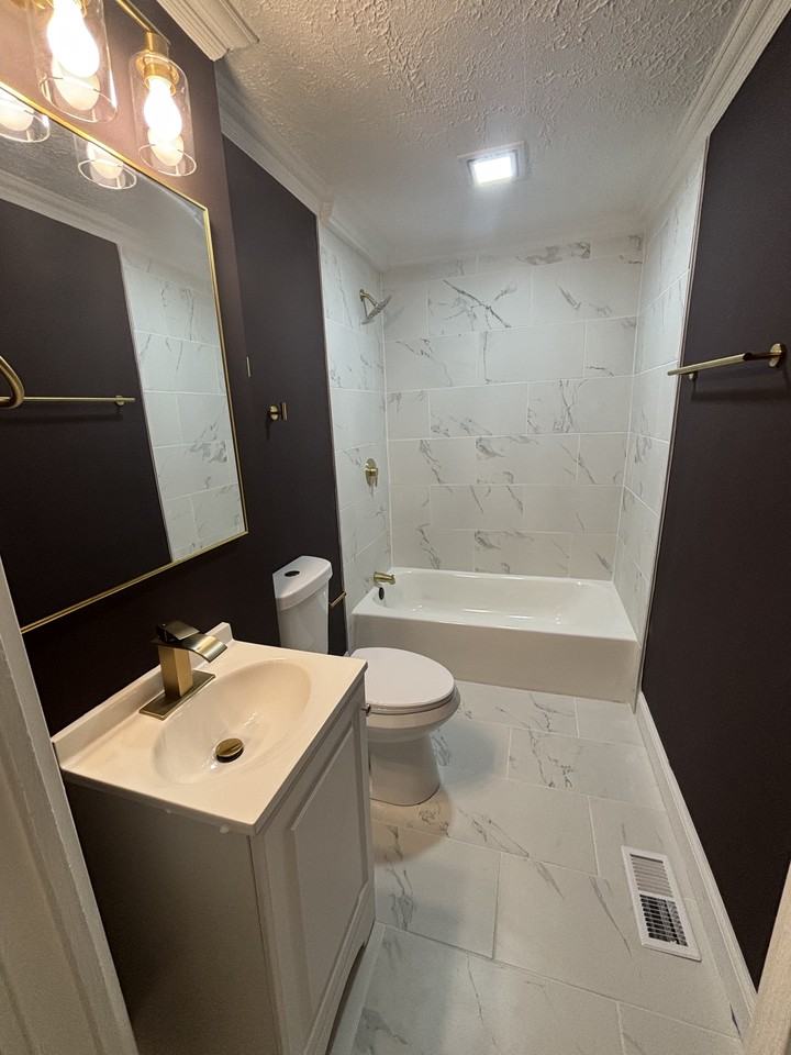 3905 Madison St #1 - Photo 4 of 10