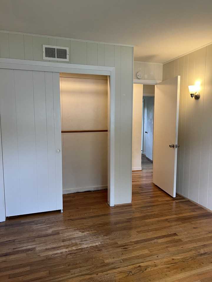 2934 Lupin Ln - Photo 5 of 13