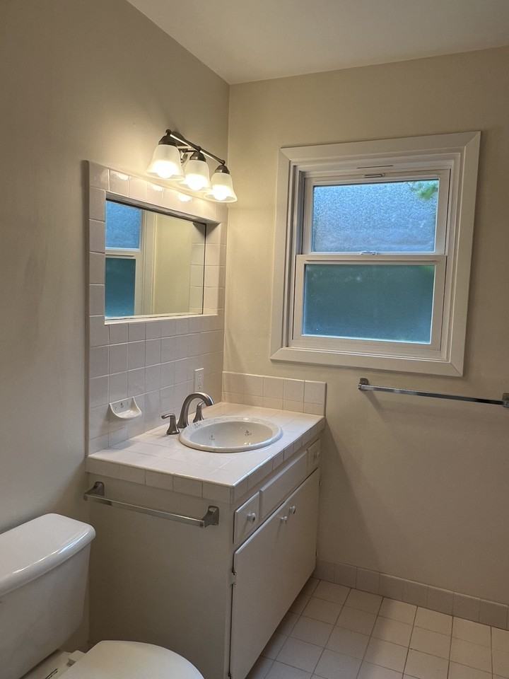 2934 Lupin Ln - Photo 6 of 13